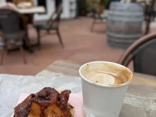 Freida’s Bakery And provisions