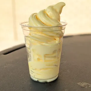 Pineapple Dole Whip | Instagram: @telephonesmoothie