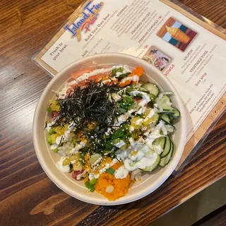 Spicy Tuna Poke Bowl*