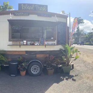 Smoothies and açaí bowls. Located on the main road Kamehameha highway.