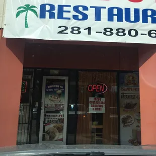 Best homemade on the spot tacos quesadillas and burritos lots of choices from seafood to milkshakes