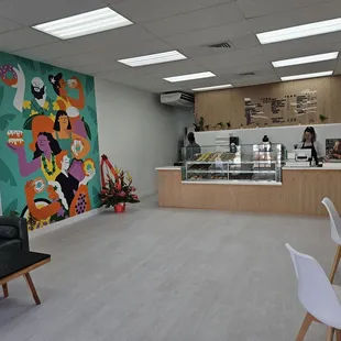 Spacious and welcoming interior. A great place to enjoy a hot cup of coffee and of course, a dozen of Island Glazed donuts.