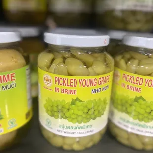 Pickled young grapes