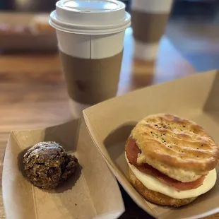 ​Island Joes Coffee and Gallery