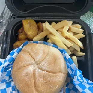 Pulled pork, fries and plantains