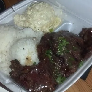 Kalbi short ribs platter, w/ two scoops of rice, and Hawaiian mac &apos;n cheese.