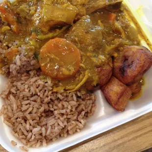 Curry Chicken, Rice &amp; Peas, and Plantains (Small)