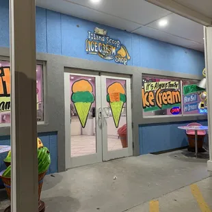 Island Scoop