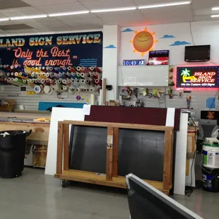 Vinyl banners, decals, bronze plaques, lighted signs you name it they do it!