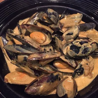 Island Curry Mussels