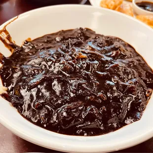 jajangmeyuon (noodles in black bean sauce)