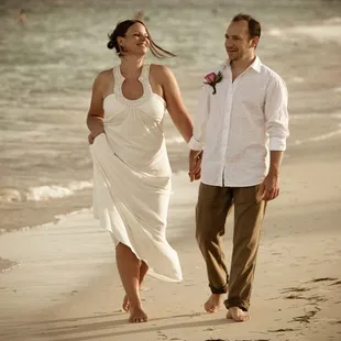 Island Travel destination wedding couple!
