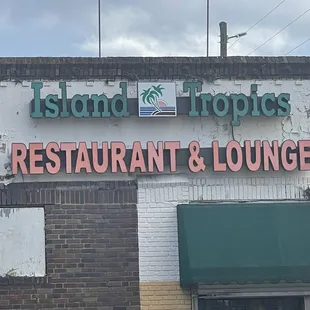 Food. Very. Very. Good. Here