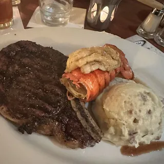 Ribeye Bone-In (1 1/4 lb.)