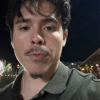 Kevin R.