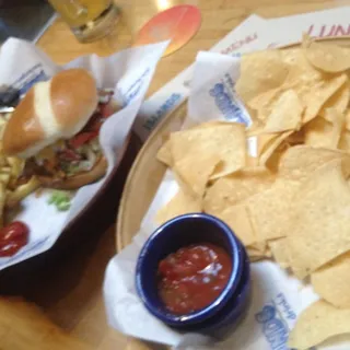 Chips & Salsa