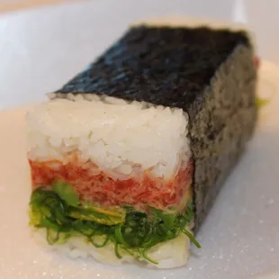 Spicy tuna musubi