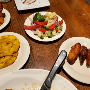 Tostones, sweet plantains and veggies