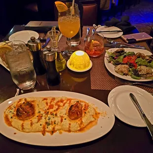 Scallops and grits,  mushrooms,  all delicious