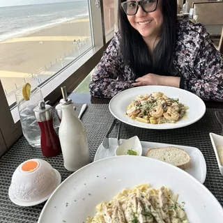 Fettuccine Alfredo con Pollo