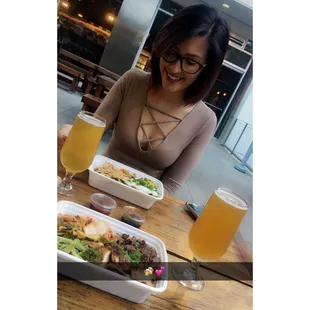 Loved that you can bring food in from somewhere else and enjoy their amazing beer !