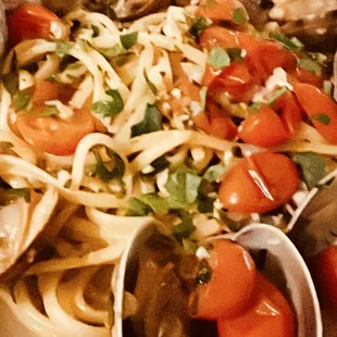 Linguine with clams