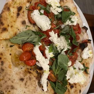 Burrata e Pomodorini Pizza Dinner