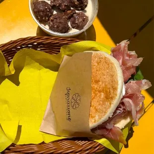 Tiramisu Ferrero Rocher and white chocolate and Deliziosa