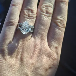 My husband just surprised me with this gorgeous ring from Israel Diamonds!