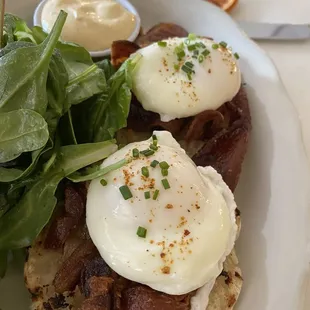 Eggs Benedict