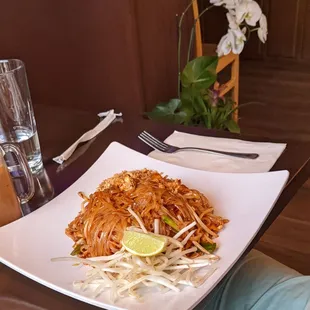 Pad thai