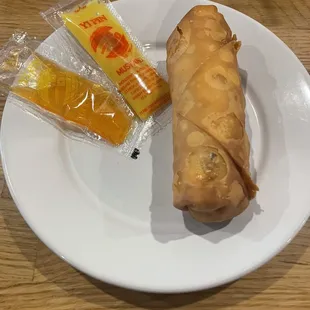 Egg roll, one comes with a lunch combo