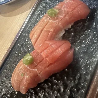 Tuna (Maguro) Nigiri