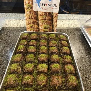 Pistachio Chocolate baklava (3 piece)