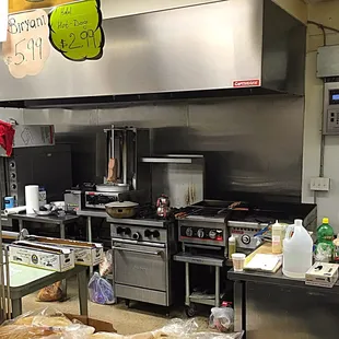 Tiny kitchen means orders get cooked sequentially