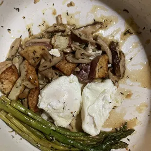 Mushroom and Asparagus Saute