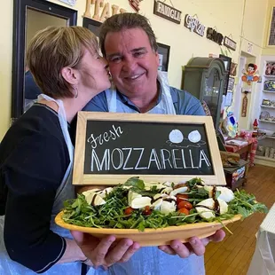 "You had me at MOZZARELLA"! We love when our students send us their pictures from the cooking classes! Love is in the air! XOXO
