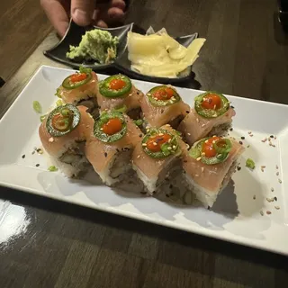 Yellowtail Delight Roll