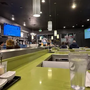 sushi and sashimi, interior