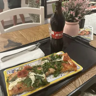 Pizza Arugula e Stracciatella with a n Italian &quot;MoleCola&quot;.