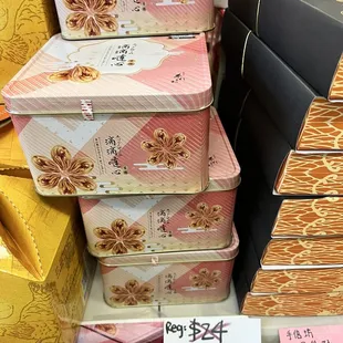 這個很有層次的心型蛋捲在特價