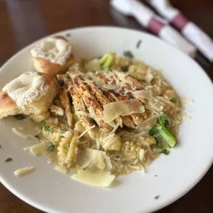 Gnocchi with broccoli and Cajun chicken