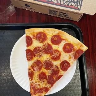 Pepperoni slice