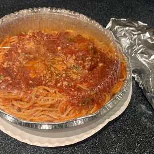 Spaghetti and Meatball (2 regular sized meatballs)