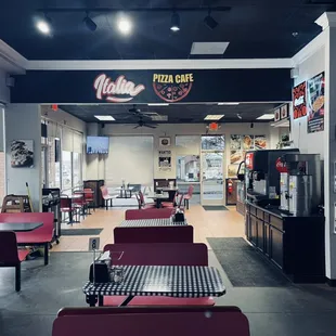 Come join us for some delicious Italian cuisine @italia pizza cafe