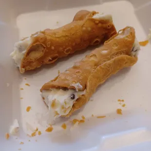 Cannolis