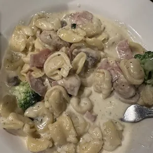 Tortellini carbonara