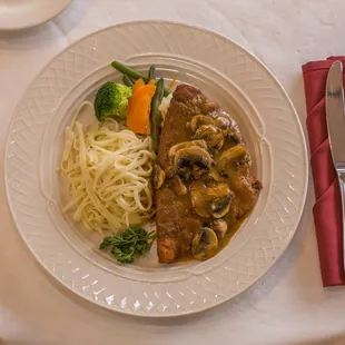 pasta dish, pasta, food