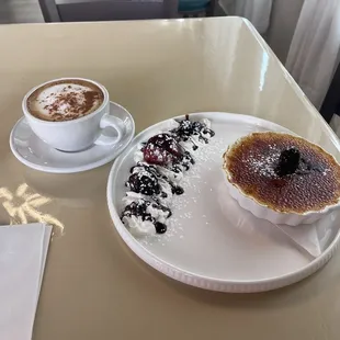 Cappuccino and a delicious crème brûlée