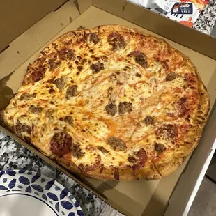 sausage and pepperoni pizza
